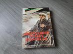 Dekzwabber tussen Zeeschuim - Brian Burland ~ HH8018, Ophalen of Verzenden, Niet van toepassing, Gelezen, Brian Burland