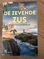 De zevende zus - Lucinda Riley, Boeken, Romans, Ophalen of Verzenden, Zo goed als nieuw, Nederland