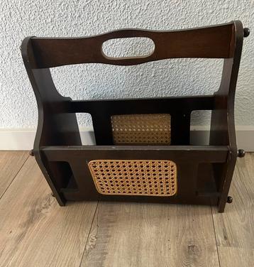 Vintage Thonet lectuurbak beschikbaar voor biedingen