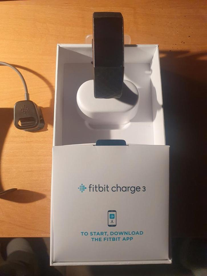 Fitbit Charge 3 – werkt als nieuw, Sieraden, Tassen en Uiterlijk, Sporthorloges, Zo goed als nieuw, Zwart, Afstand, Calorieverbanding