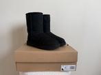 UGG Classic Laarzen ~ Zwart, Kleding | Dames, Schoenen, Hoge laarzen, UGG, Zwart, Ophalen of Verzenden