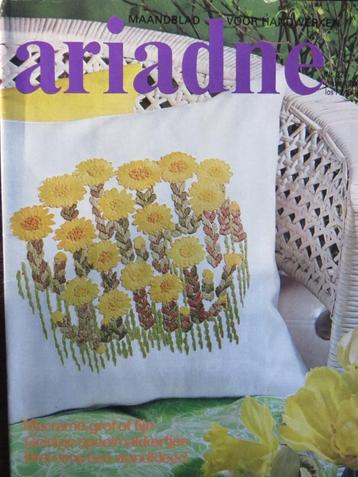 Ariadne handwerken maart 1974 Macrame, weven, breien beschikbaar voor biedingen