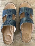 Slippers, Slippers, Blauw, Ophalen of Verzenden, Zo goed als nieuw