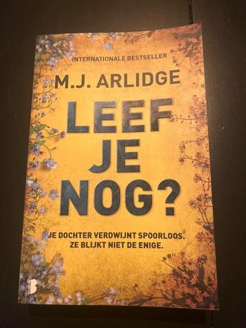 ontspannen leesboeken beschikbaar voor biedingen