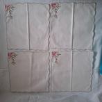 @4oude hand gemaakte onderzetters/servetten @, Ophalen of Verzenden, Gebruikt, Wit, Tafelkleed of Tafelzeil