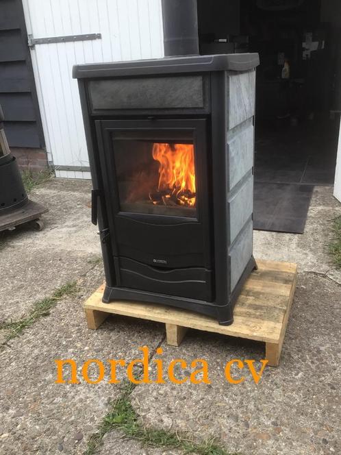 Houtkachel nordica cv., Huis en Inrichting, Kachels, Gebruikt, Vrijstaand, Houtkachel, Hout, Ophalen