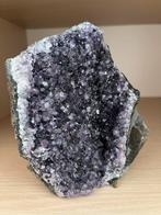 Amethist Geode, Verzamelen, Mineralen en Fossielen, Ophalen of Verzenden, Mineraal