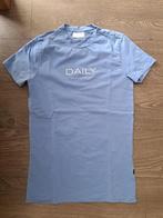 Shirt  Daily Aesthetikz  - XS   jusa17, Blauw, Ophalen of Verzenden, Zo goed als nieuw, Daily aesthetikz