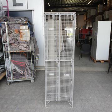 4-deurs grijze metalen gaaslockerkast - 198x60x31 cm beschikbaar voor biedingen