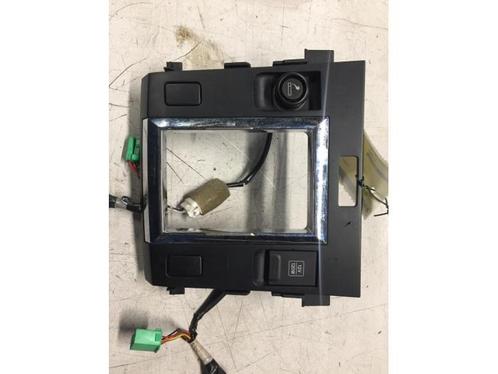 Dashboardlijst van een Suzuki Grand Vitara, Auto-onderdelen, Dashboard en Schakelaars, Suzuki, Gebruikt, 3 maanden garantie, Ophalen of Verzenden