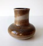 Keramiek vaas klein beige met bruin gestreept Mobach 1057-k, Antiek en Kunst, Antiek | Keramiek en Aardewerk, Ophalen of Verzenden