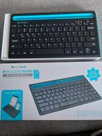 Wireless keyboard with device holder, Ophalen, Nieuw