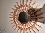 Decoratieve spiegel met houten frame, Huis en Inrichting, Woonaccessoires | Spiegels, Gebruikt, Rond, Ophalen of Verzenden, Minder dan 100 cm