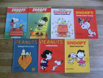 7 stripboeken uit de serie van Snoopy - Peanuts beschikbaar voor biedingen