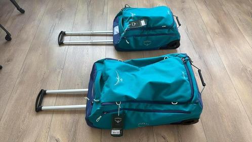 2 koffers: Osprey Daylite Wheeled Duffel 85 / 40 Rugtas, Sieraden, Tassen en Uiterlijk, Koffers, Zo goed als nieuw, Hard kunststof