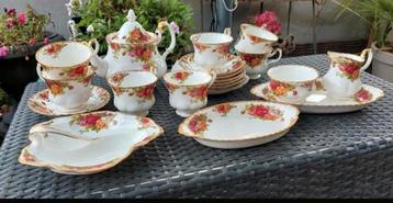 Royal Albert thee servies  beschikbaar voor biedingen