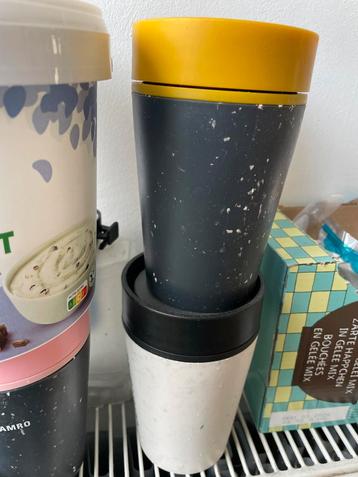 Abn Amro Recycle Thermo Bekers beschikbaar voor biedingen