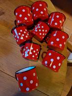 ROOD MET WITTE STIPPEN POLKADOT EMAILLE BEKERS 9X, Antiek en Kunst, Ophalen of Verzenden