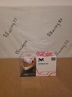 Verstappen Japan GP 2023 helm 1:4 + kinspoiler, Ophalen of Verzenden, Nieuw, Formule 1