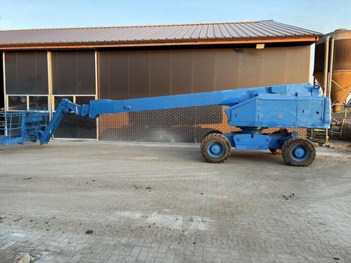 Hoogwerker aichi sp21aj telescoophoogwerker, Zakelijke goederen, Machines en Bouw | Liften, Steigers en Ladders