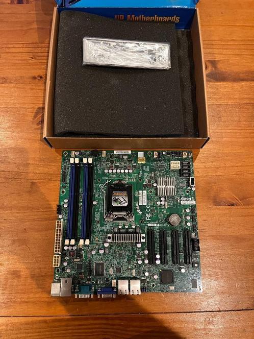 Supermicro X9-SCM Moederbord - Perfect voor NAS of HomeLab, Computers en Software, Moederborden, Gebruikt, Intel, DDR3, Verzenden