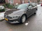 Volkswagen Passat Variant PANO ACC COMFORT CARPLAY LED PDC, Voorwielaandrijving, Stof, 4 cilinders, Bruin