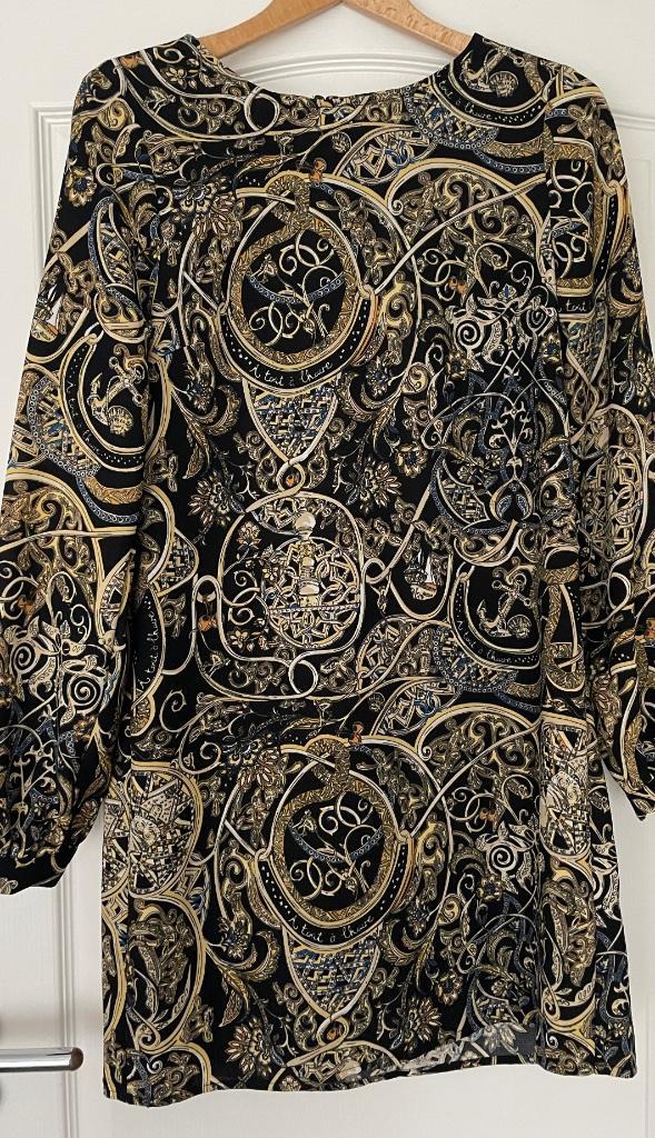 H&M recht mini jurkje barokke print nieuw maat S, Kleding | Dames, Jurken, Nieuw, Maat 36 (S), Boven de knie, Ophalen of Verzenden