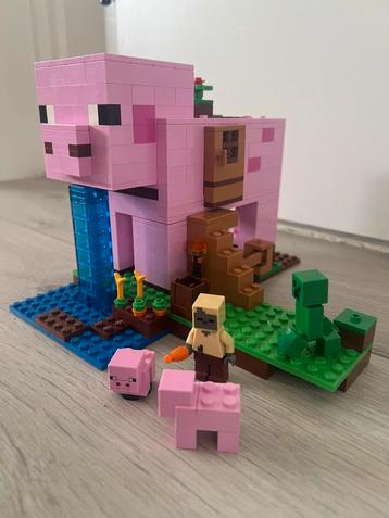 Lego Minecraft ‘The Pig House’ (21170) beschikbaar voor biedingen