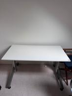 Verstelbaar Actiforce bureau – wit blad, stabiel en netjes, Ophalen, In hoogte verstelbaar, Zo goed als nieuw