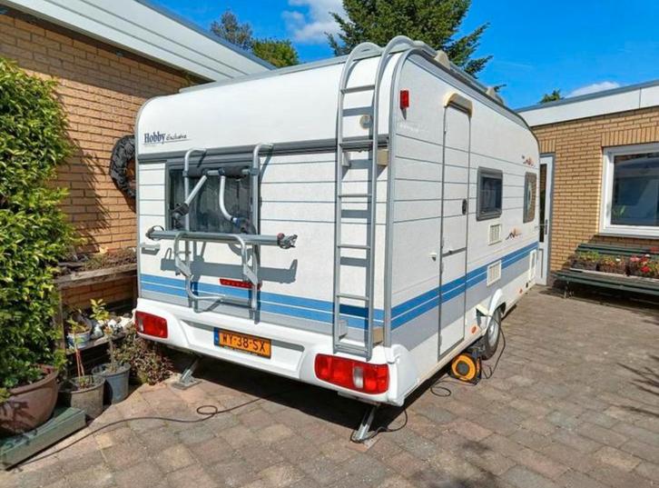 Hobby 440 SFE Exclusive met nieuwe BOVAG keuring, Caravans en Kamperen, Caravans, Particulier, tot en met 4, 1000 - 1250 kg, Treinzit