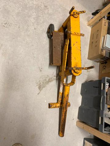 Stenenknipper / Steenkrik beschikbaar voor biedingen