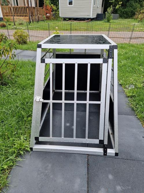 Auto honden bench hok, Dieren en Toebehoren, Hondenhokken, Gebruikt, Hondenhok, 65 tot 100 cm, 75 tot 110 cm, Ophalen of Verzenden