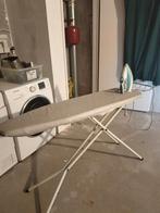 Strijkijzer en Strijkplank - Complete Set, Witgoed en Apparatuur, Ophalen of Verzenden, Gebruikt, Strijkijzer met snoer