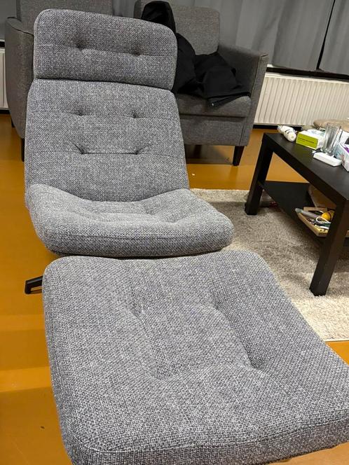 Ligstoel+ kruk ikea, Huis en Inrichting, Banken | Sofa's en Chaises Longues, Zo goed als nieuw, Eenpersoons, Minder dan 150 cm