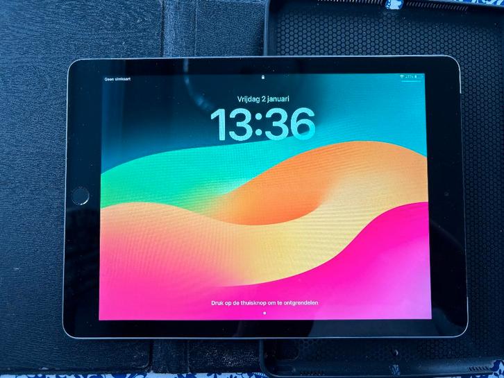 Apple iPad 6e generatie WiFi + Cellular 32GB Space Gray, Computers en Software, Apple iPads, Zo goed als nieuw, Apple iPad, Wi-Fi en Mobiel internet