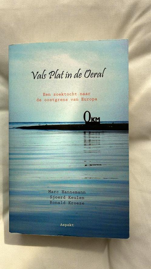 M. Hanneman - Vals Plat in de Oeral, Boeken, Overige Boeken, Zo goed als nieuw, Ophalen of Verzenden