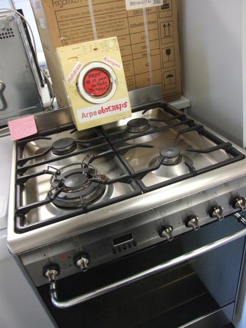 SMEGG hete luchtfornuis Slechts 325  Arpe Kampen 0635318715, Witgoed en Apparatuur, Fornuizen, Refurbished, Vrijstaand, Gas, 4 kookzones