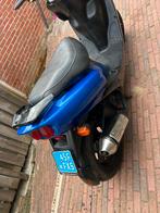 Te koop mooie scooter, Fietsen en Brommers, Scooters | Piaggio, Ophalen of Verzenden, Zo goed als nieuw, Overige modellen