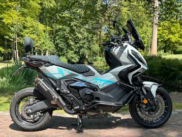 Honda X-ADV 750. Nardo grey 1000km full option beschikbaar voor biedingen