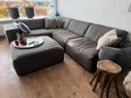 Te Linteloo:  grijze hoekbank met hocker, Ophalen of Verzenden, Gebruikt, Stof