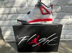 Air Jordan 4 Retro maat 40,5, Ophalen of Verzenden, Zo goed als nieuw, Wit