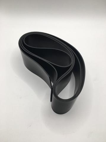 Te koop Rubber onderkant raam achter deur Suburban chevrolet beschikbaar voor biedingen
