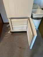 Mooie whirlpool koelkast met 2 diepvries laden €100, Witgoed en Apparatuur, Ophalen, Zonder vriesvak, 200 liter of meer, 160 cm of meer