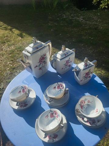 Frans thee - koffieservies  beschikbaar voor biedingen