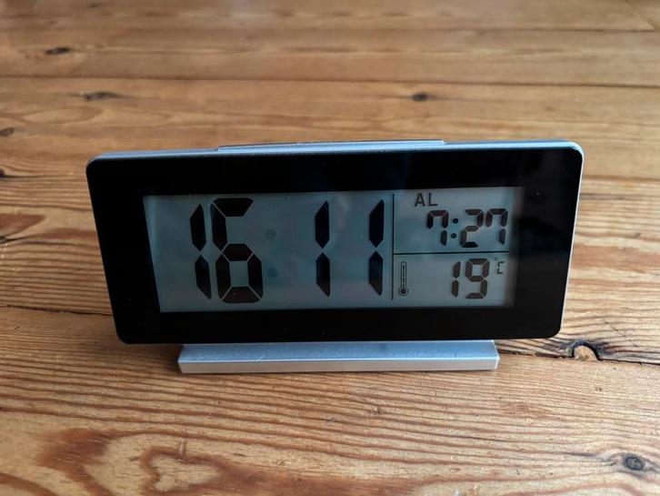 Digitale klok Ikea Filmis, Witgoed en Apparatuur, Wekkers, Zo goed als nieuw, Digitaal, Ophalen of Verzenden