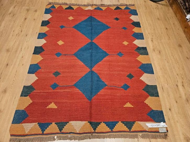 Vintage handgeweven perzische wollen kelim 198x150, Huis en Inrichting, Stoffering | Tapijten en Kleden, Gebruikt, 100 tot 150 cm