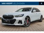 BMW i5 eDrive40 M Sport / Panoramadak / Parking Assistant Pl, Achterwielaandrijving, Gebruikt, Zwart, Met garantie (alle)
