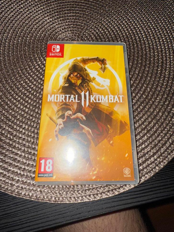 Mortal Kombat 11 - Nintendo Switch, Spelcomputers en Games, Games | Nintendo Switch, Zo goed als nieuw, Vechten, 2 spelers, Vanaf 18 jaar