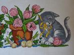 Borduurwerk POEZEN / KATTEN, Zonnebloemen en Tulpen, gaaf, Ophalen of Verzenden, Zo goed als nieuw, Handborduren, Overige typen