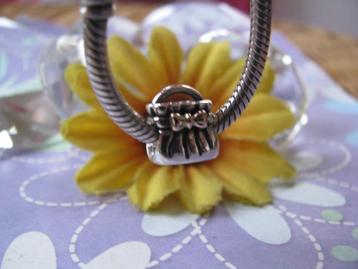 Pandora bedel 790474 = tasje + strik # bow 14 krt GOUD  beschikbaar voor biedingen